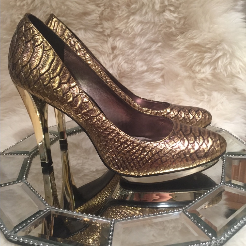 Gianni Bini Gold Metallic Peep Toe Heels